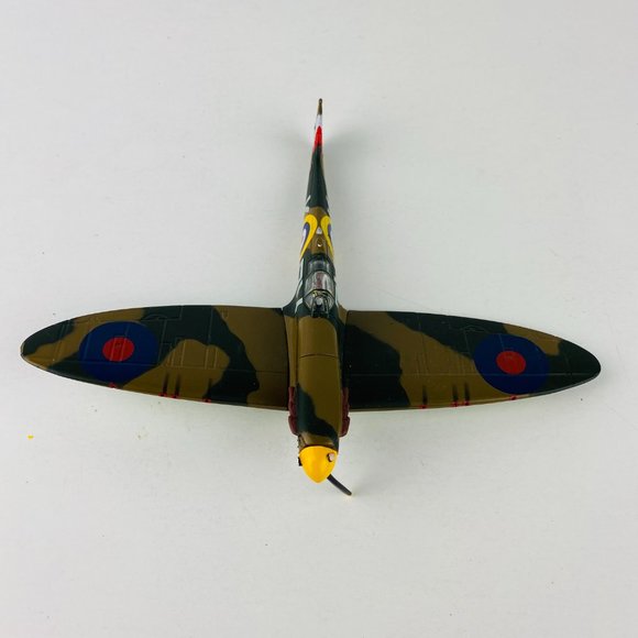Matchbox Camo MKLA Spitfire British Fighter Plane - Picture 4 of 8